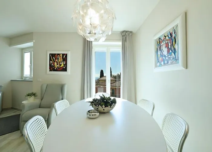 Appartement Luxury Con Garage Vista Mare Per 6 Persone Alassio